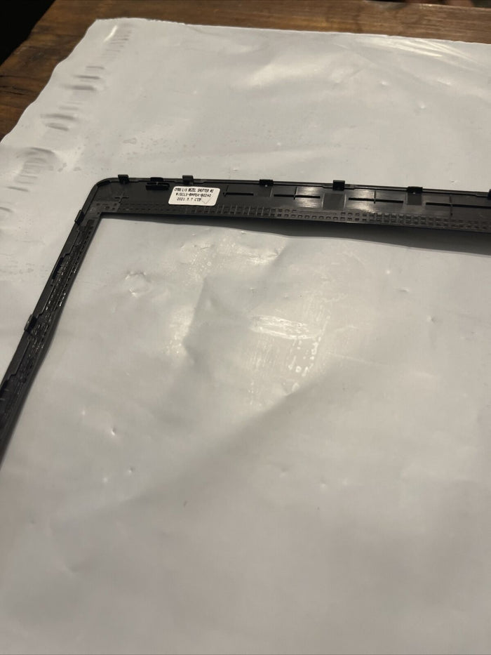 Dell Latitude 3520 E3520 Lcd Front Bezel Cover Case B Shell 0WXN5F WXN5F N2