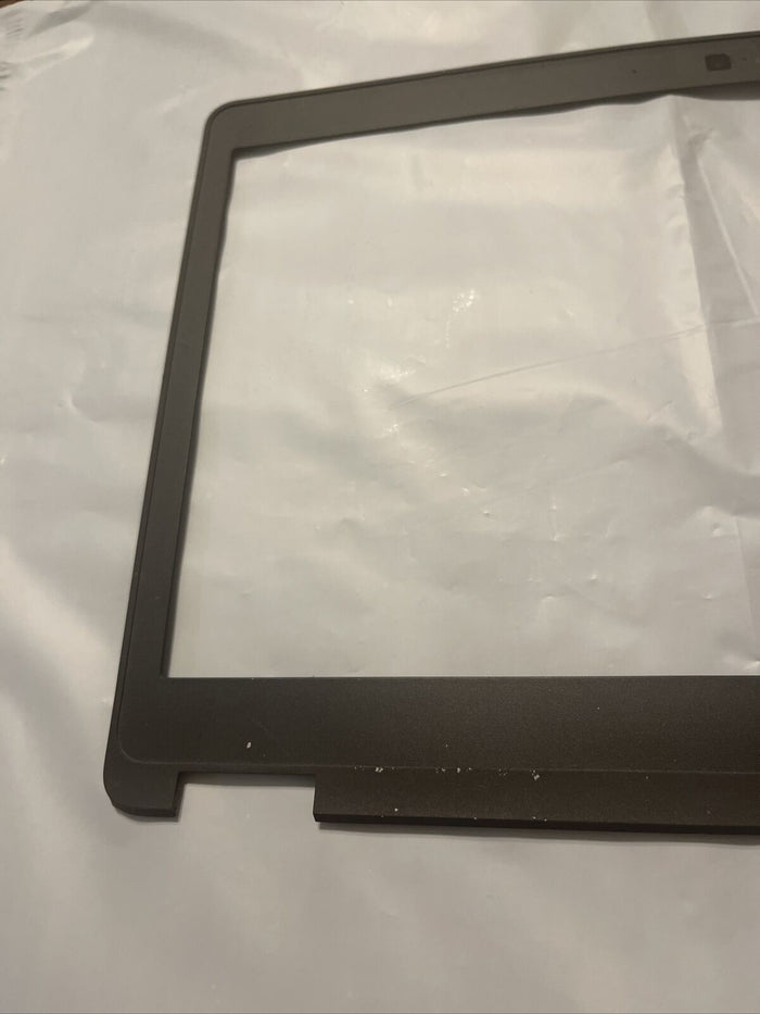 Dell OEM Latitude E5470 14" LCD Front Trim Cover Bezel LCD Trim Bezel DK4RC N2