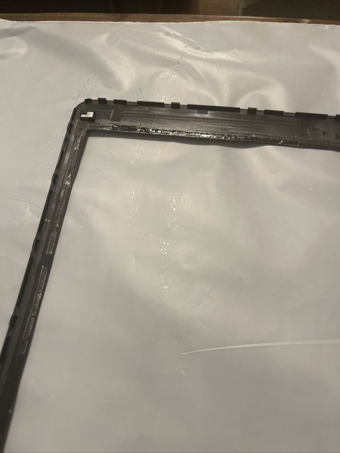 Dell OEM Latitude E5470 14" LCD Front Trim Cover Bezel LCD Trim Bezel DK4RC N2