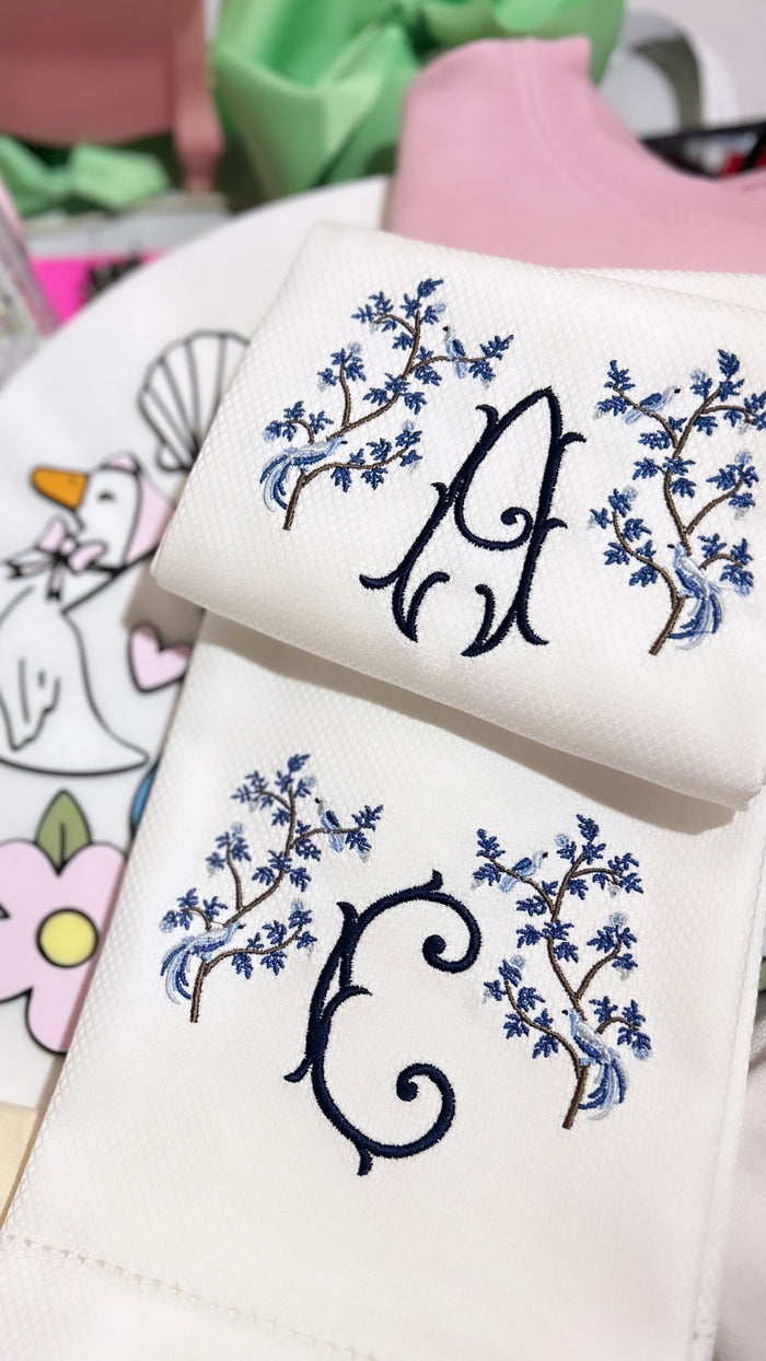 Embroidered Chantilly Birds Huck Hand Towel Set