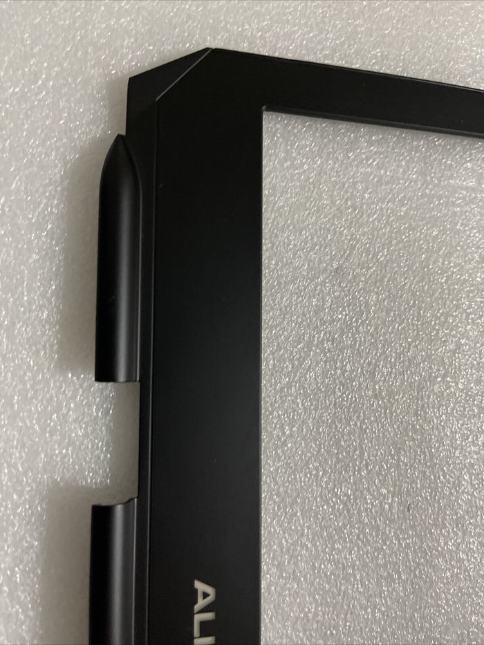 Genuine Dell Alienware 15 R2 R1 LCD Bezel with Logo Board P5FXG 0P5FXG H1 N3