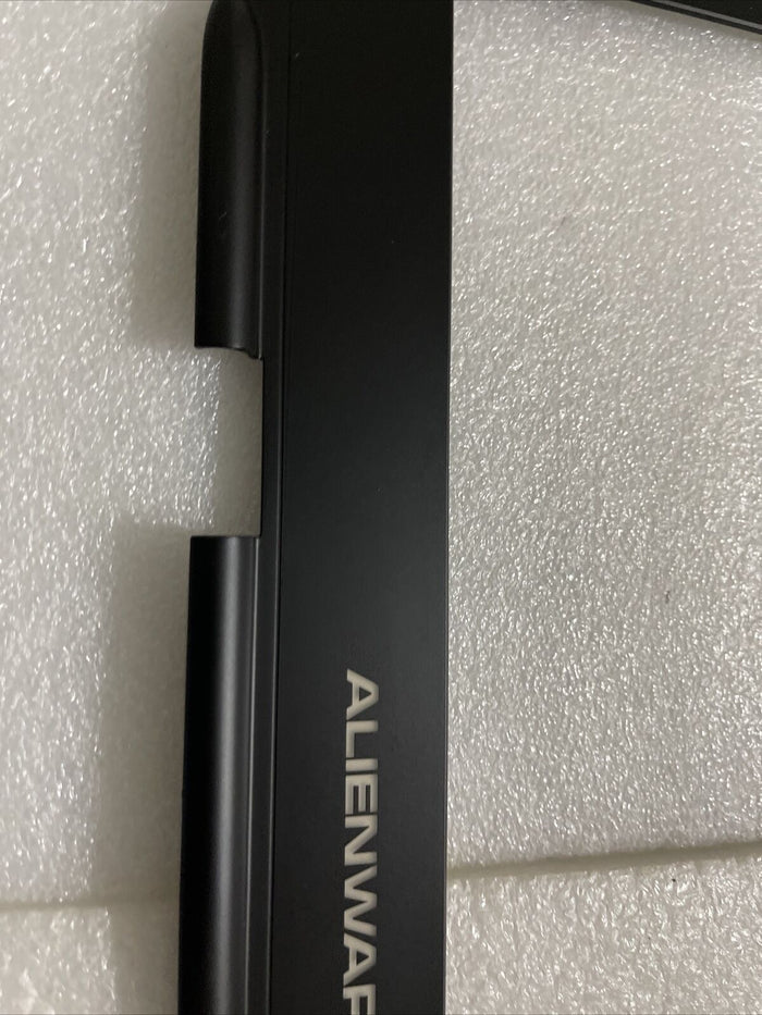 Genuine Dell Alienware 15 R2 R1 LCD Bezel with Logo Board P5FXG 0P5FXG H1 N3