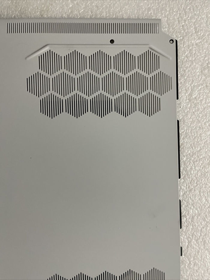 Genuine Dell Alienware X15 R1 R2 Bottom Base Cover TCTPN KW7Y1 0TCTPN H1 E1