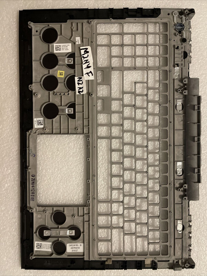 Genuine Dell Inspiron 15 7588 Laptop UPPER CASE Palmrest M2NYF 0M2NYF N2 A1