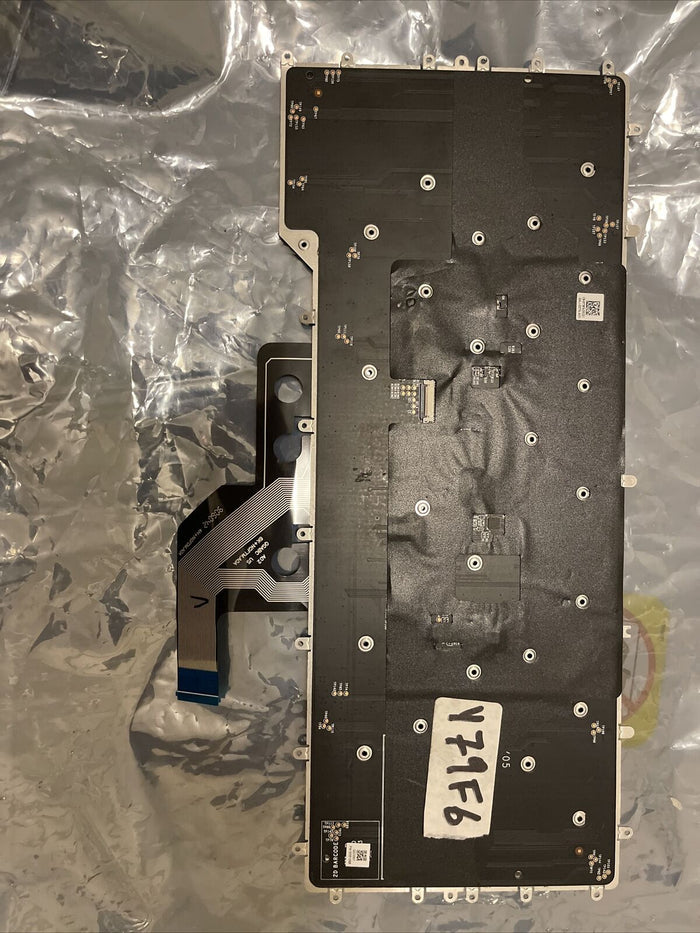 Genuine OEM Dell Alienware M15 R2 2019 Lunar Light RGB Laptop Keyboard Y79F6