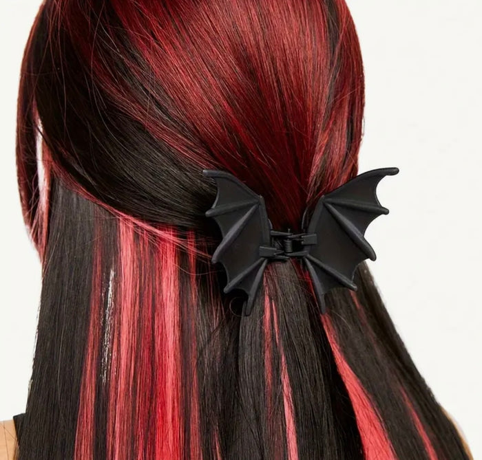 Matte Metal Bat Wing Hair Claw