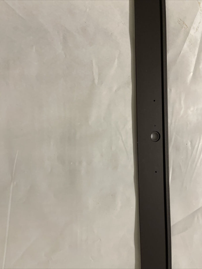 New Genuine HP ZBook LCD Bezel With webcam hole 1510B1665402 730953-001 730953