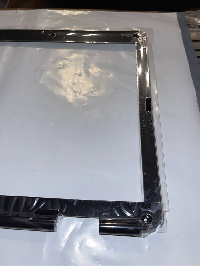 Oem Genuine Dell Inspiron LCD Front Bezel Cover 1545 1546 Shell 0N646J 0M685J